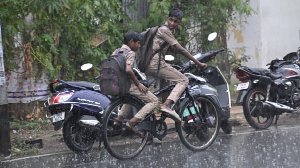 While Chennai may see intermittent showers, the weatherman's analysis places southern Tamil Nadu on higher alert.