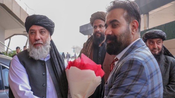 ITPO MD  Neeraj Kharwal welcomes Afghan minister  Alhaj Nooruddin Azizi at Trade Fare in New Delhi on Wednesday.