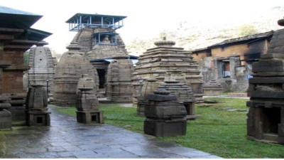 At Jageshwar Dham in Almora, a family dispute over the paternity of a newborn shocked the devotees present there