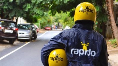 An expert committee set up by the Karnataka government has rejected demand to legalise bike taxis in the state. (Representational image | Source: Rapido)