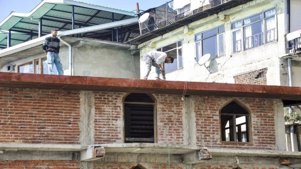 Demolition of the illegal portion of the Sanjauli mosque underway, in Shimla, on Oct. 21, 2024. (PTI Photo)