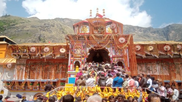 Badrinath_temple