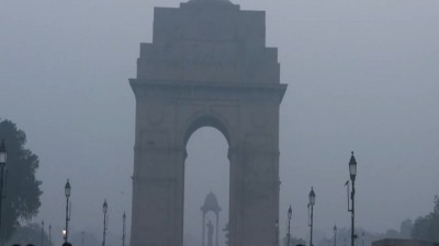 Delhi&#039;s air remains in &#039;very poor&#039; category