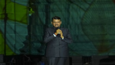 Maharashtra Chief Minister Devendra Fadnavis addresses the gathering during the Walk of Honour at the Global Peace Honours 2025, organised by Divyaj Foundation at the Gateway of India in Mumbai on Saturday.