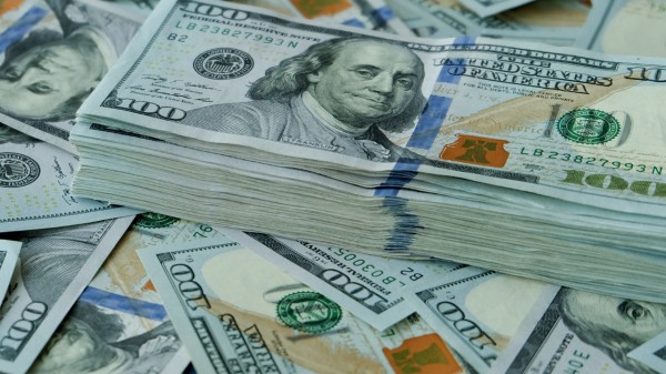 The sudden surge of demand for the US dollar in the domestic forex market on Nov 21 was unexpected, said analysts.