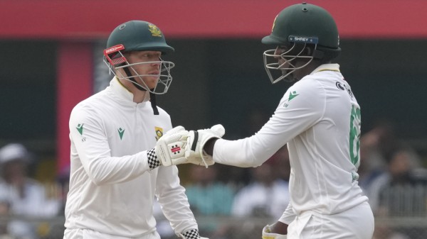 Kyle Verreynne and Senuran Muthusamy frustrated India with a fifty-plus stand for the seventh wicket.