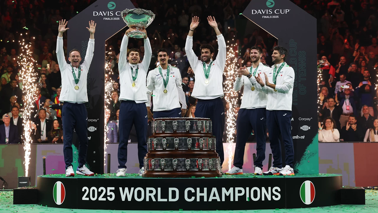 Italy beat Spain to win their third straight Davis Cup title.