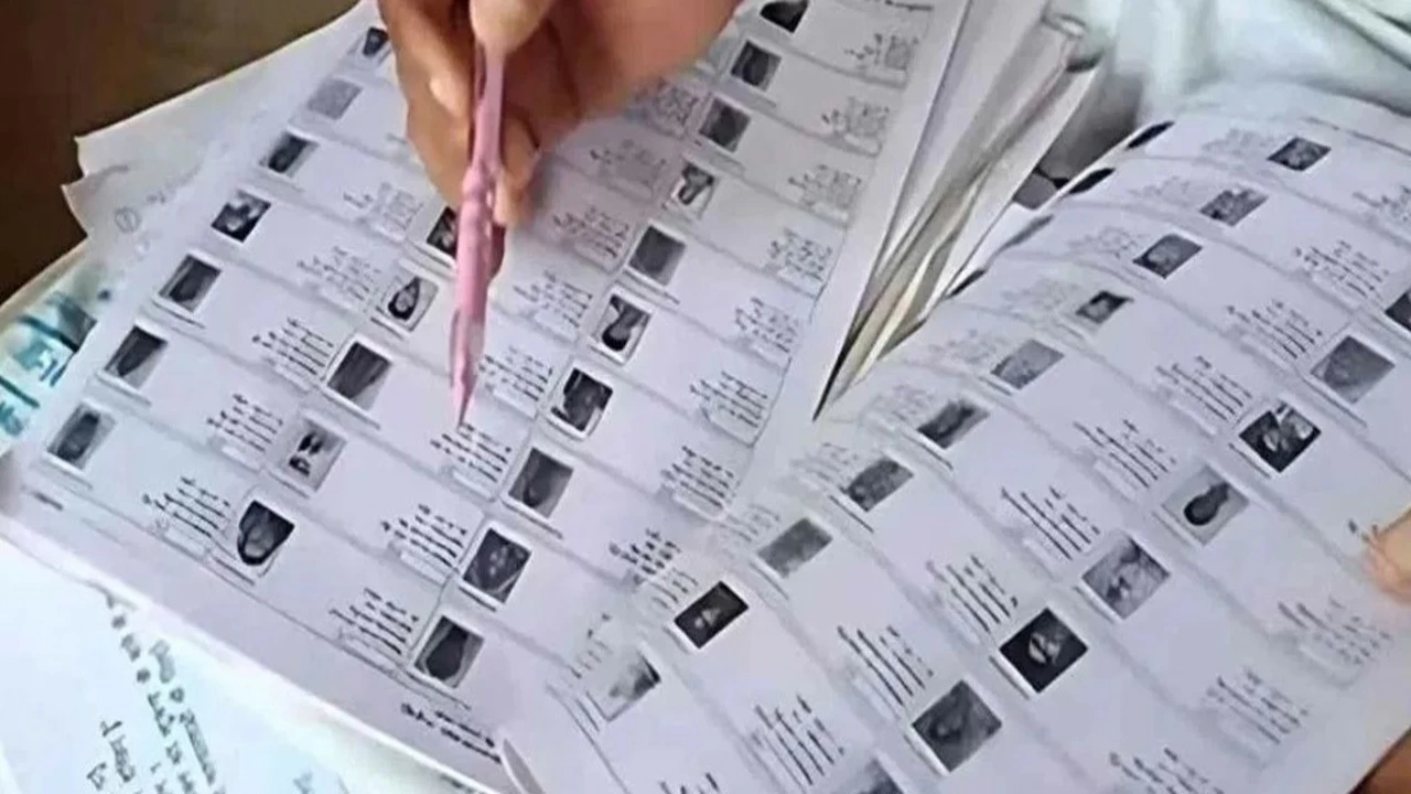 Taking cognizance of the comment, the Jharkhand CEO has asked for a report on the issue. 