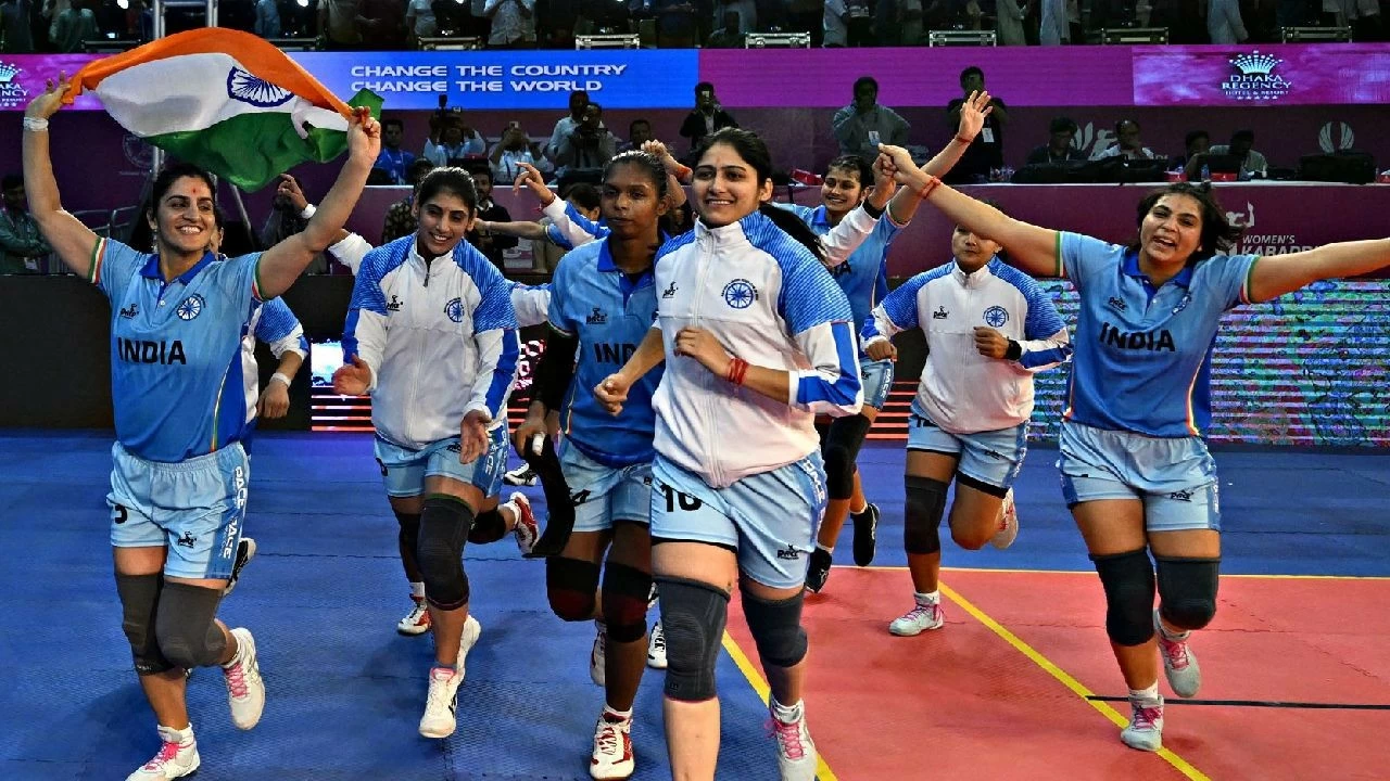 Indian women&#039;s team celebrate after winning the 2025 Women&#039;s Kabaddi World Cup