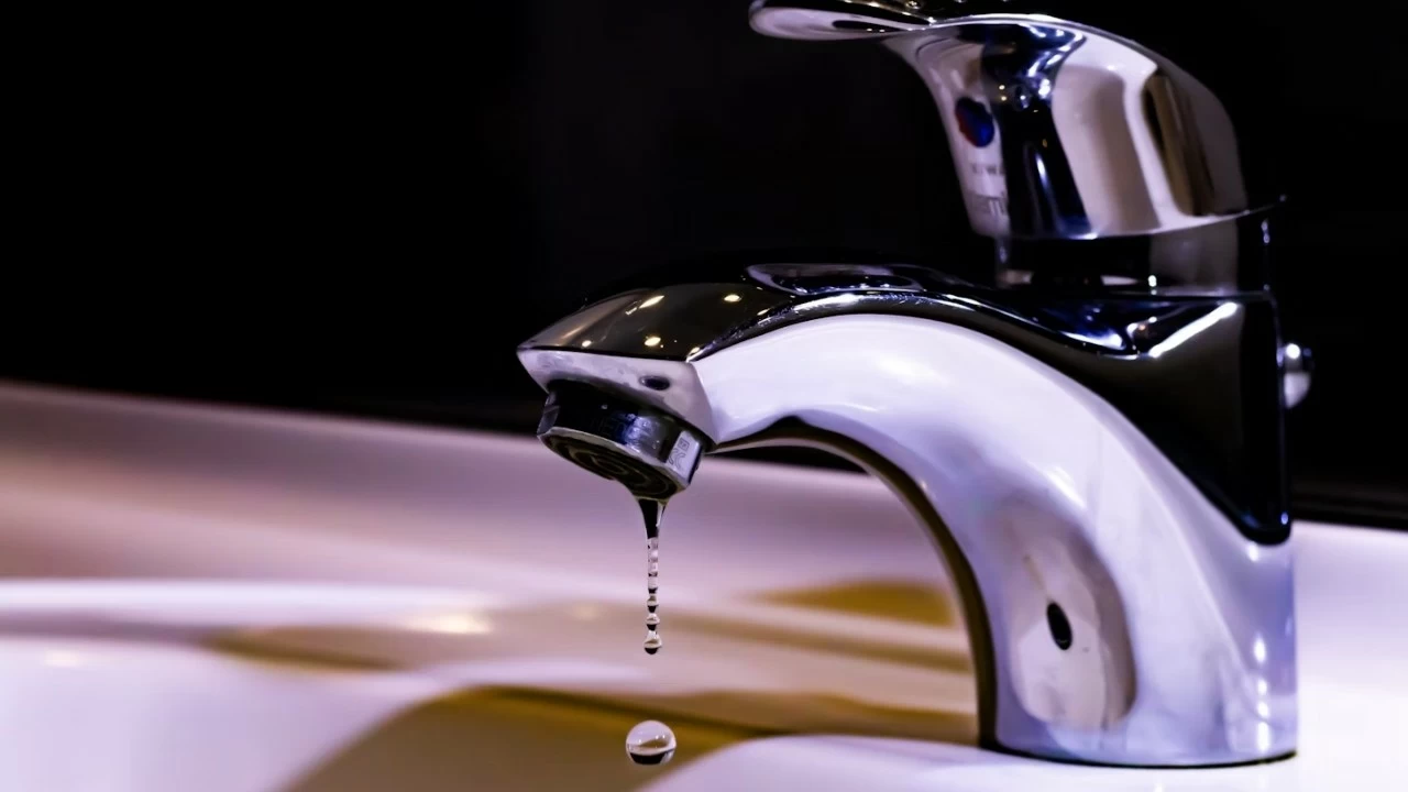 Several parts of Mumbai are set to witness water supply cuts for 30 hours next week. (Representational image | Source: Unsplash)