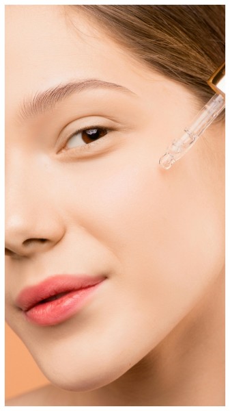 Delhi’s winter air turns skin dry and tight, while Mumbai stays humid almost all year. Most other cities fall somewhere in between.