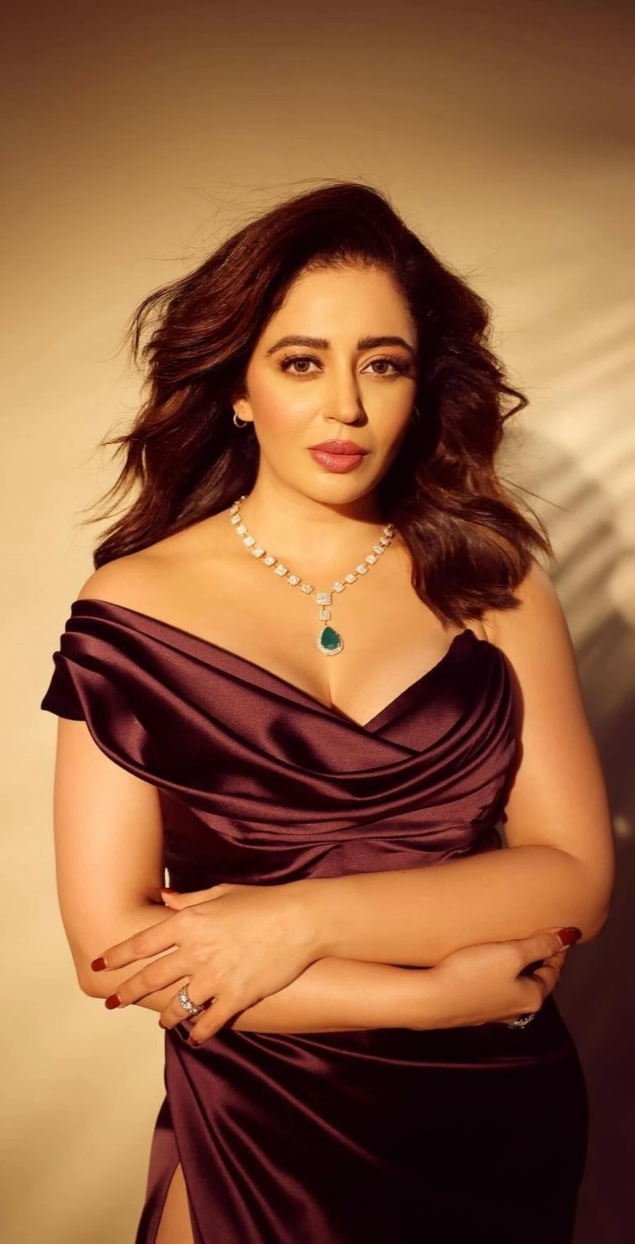 Health-focused, she lost 15 kg for films and shifted diets for well-being.