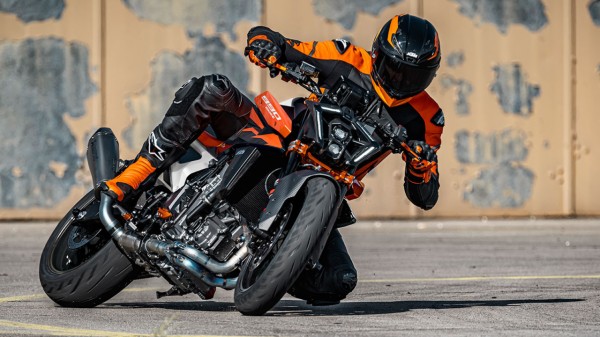 2026 KTM Duke 990
