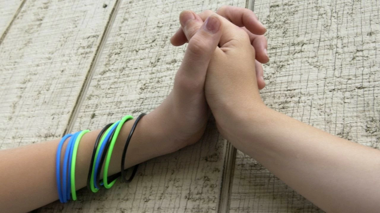 Aanchal and Saksham were in a relationship for 3 years and the woman claimed that her family acted as if they had accepted their love, but ultimately killed her boyfriend (Image used for representation) 