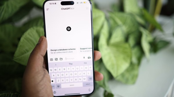 Ads are expected to appear mainly for free-tier users, while Plus and Pro subscribers will likely remain ad-free.