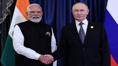 Indian Prime Minister Narendra Modi with Russian President Vladimir Putin.