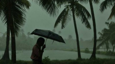 IMD has predicted Orange alert in Idukki whereas yellow alert in Trivandrum, Kollam, Alappuzha, Palakkad, Thrissur 