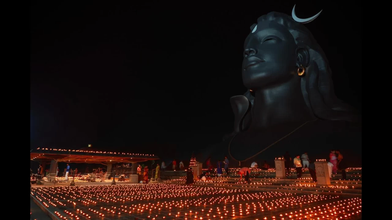 Apart from worshipping Lord Murugan, the festival is also dedicated to the bond shared between a brother and a sister.