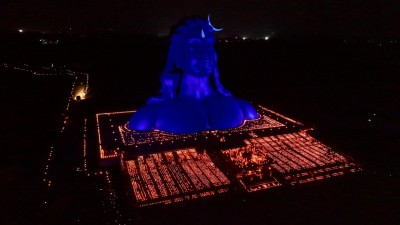 The 112-foot statue of Adiyogi and the shrines including those of Dhyanalinga and Surya Kunda Mandapam were illuminated with diyas. A brainchild of spiritual leader Jaggi Vasudev Sadhguru, the statue showcases Shiva’s contribution as Adiyogi.