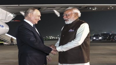 Prime Minister Narendra Modi receives Russian President Vladimir Putin upon latter&#039;s arrival in New Delhi. (@narendramodi/X via PTI Photo)
