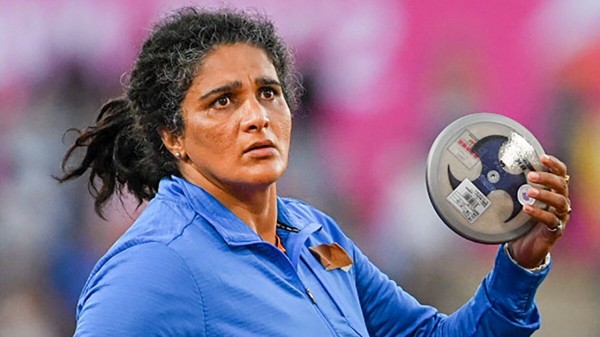 Discus thrower Seema Punia has been banned for 16 months after failing a dope test.