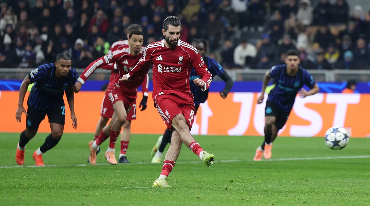 Liverpool defeated Inter Milan 1-0 in the Champions League.