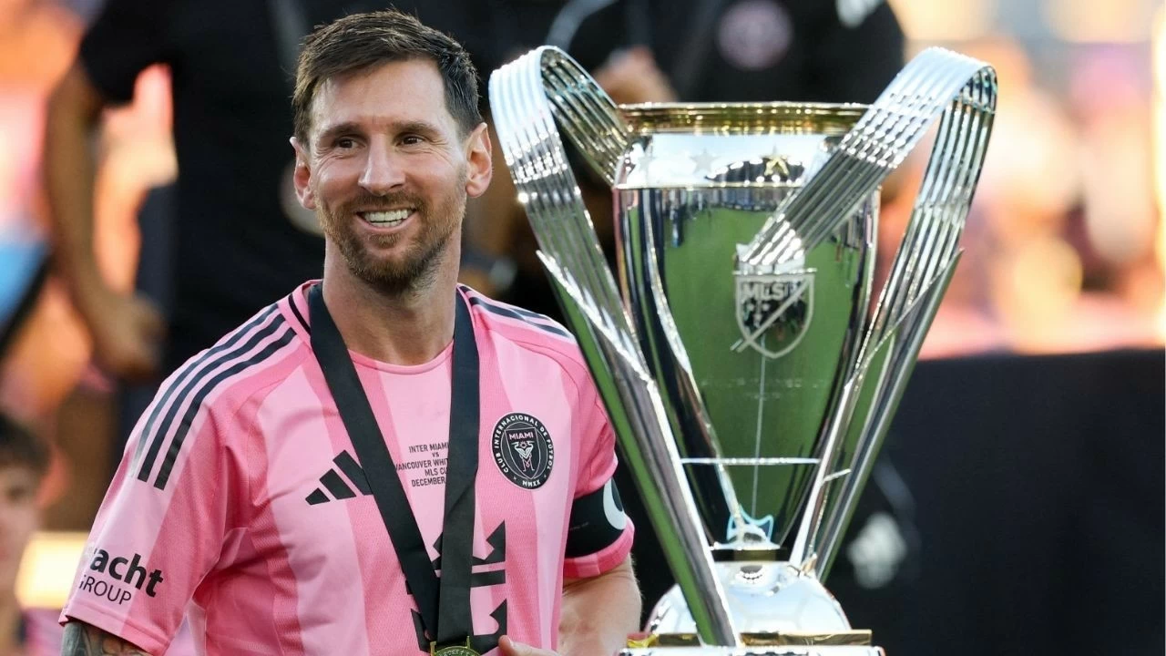Lionel Messi wins MLS MVP award for 2nd consecutive year.