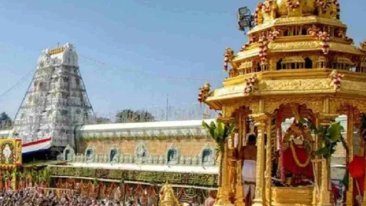 Tirumala Tirupati Devasthanam orders probe into scandal around fake silk shawl procurement. (Picture for representation).