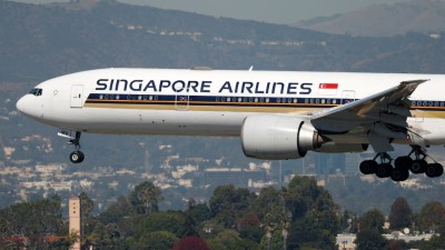 Singapore Airlines once again top spot