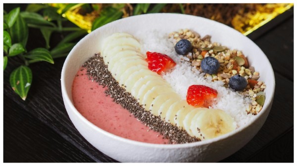 When food is simplified, professionals feel more energetic, think clearly, and are healthier-which all combine to help them perform better at work and in life.