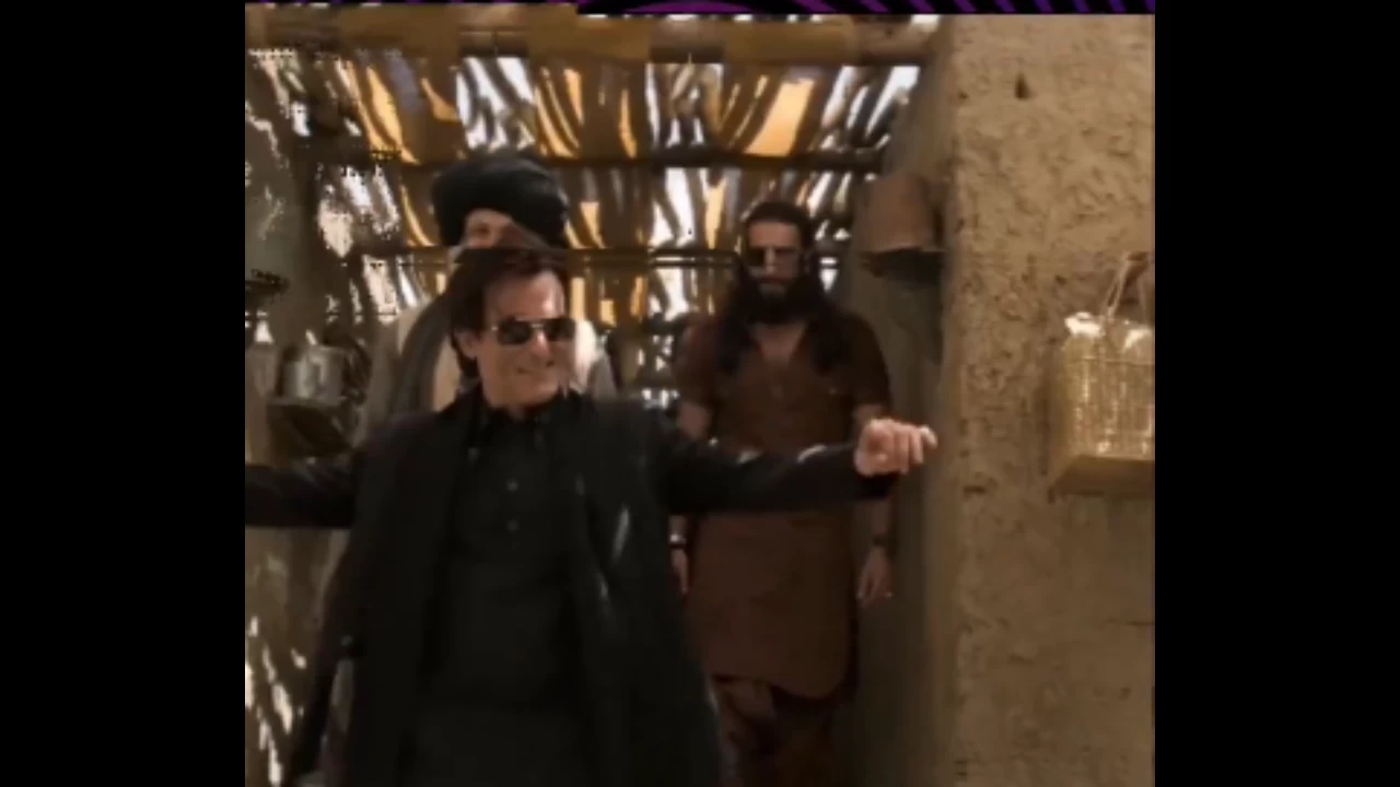 Akshaye Khanna as politician-crime lord Rehman Dakait. (Photo credit: Screengrab)
