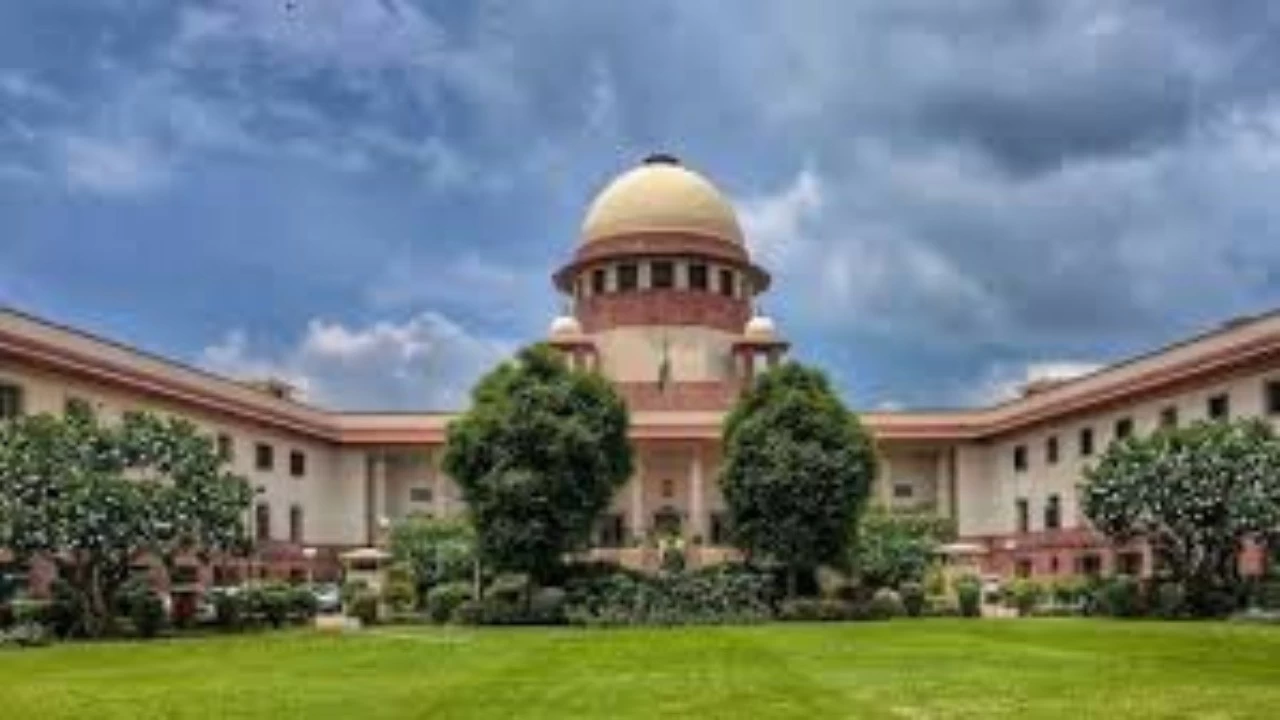 SC asks Justice Dhulia to recommend VC&#039;s for two tech universities in Kerala