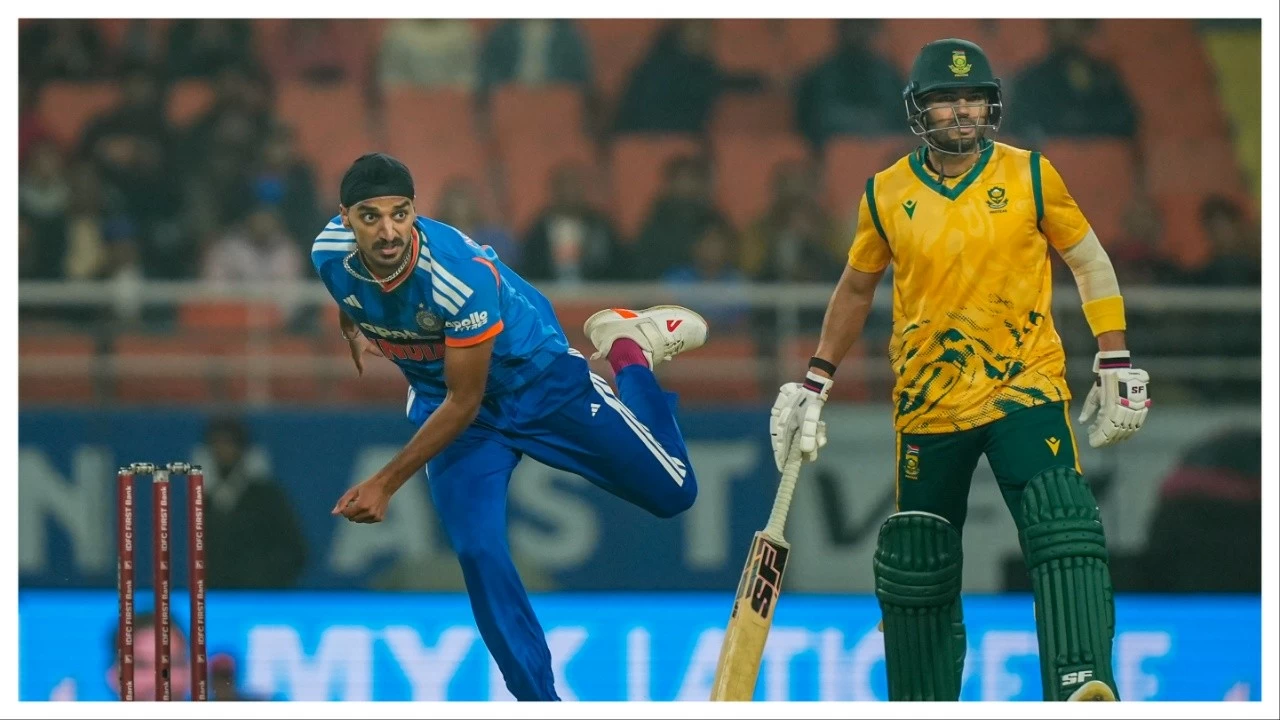 Arshdeep Singh bowls during the second T20I in New Chandigarh on Thursday.