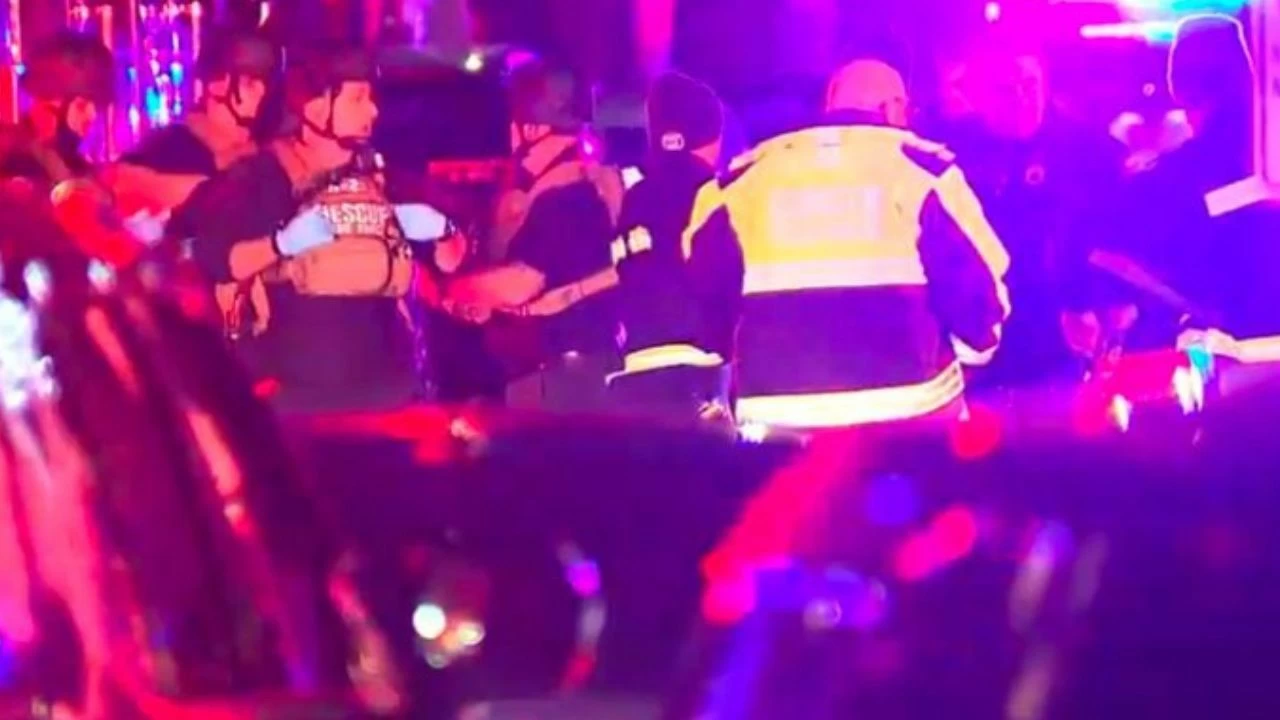  Providence Mayor Brett Smiley urged residents to stay indoors