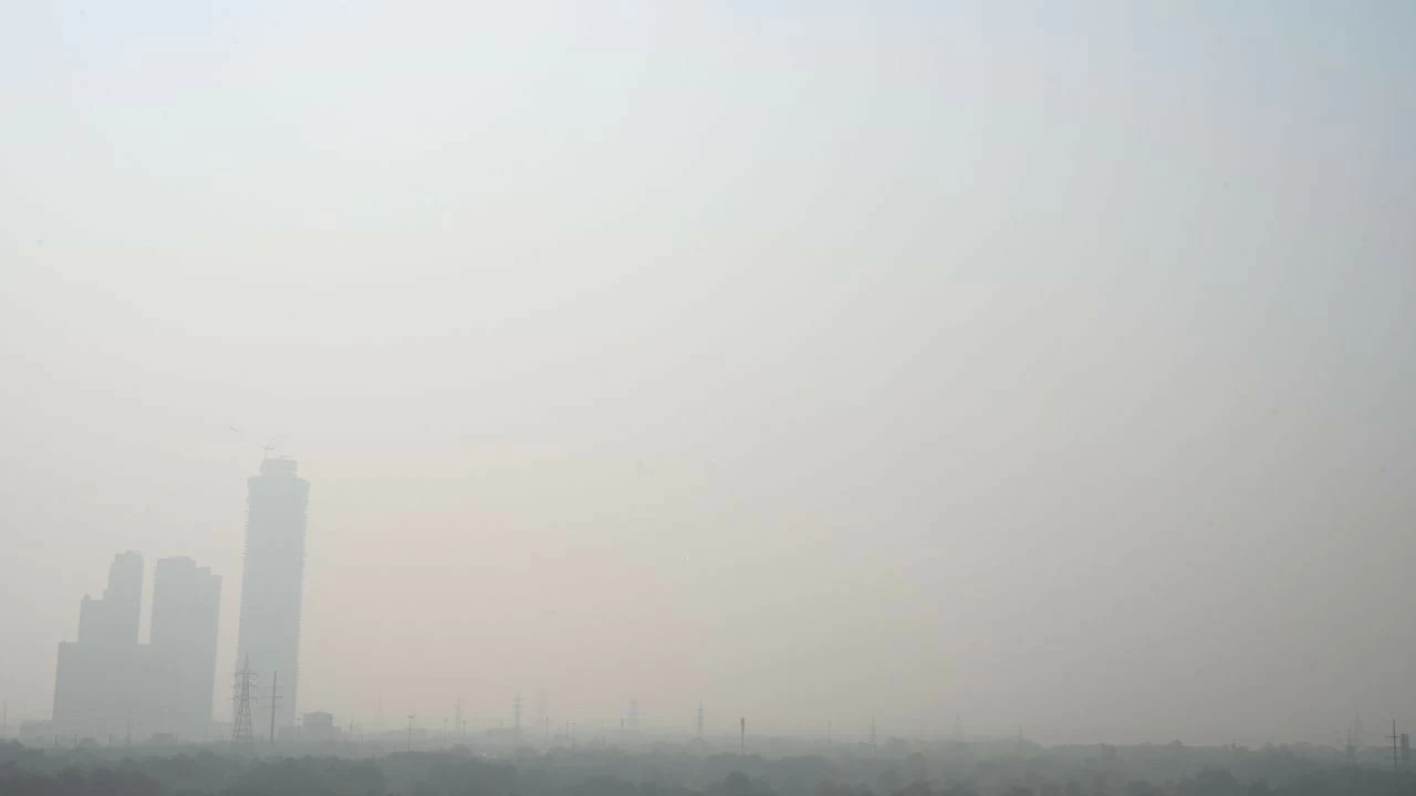 The decision has been taken in line with the Graded Response Action Plan (GRAP) guidelines 