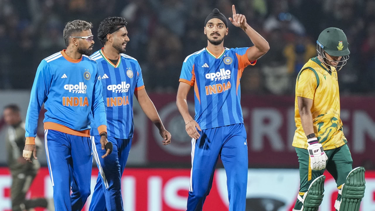 India defeated South Africa by 7 wickets in the 3rd T20I.