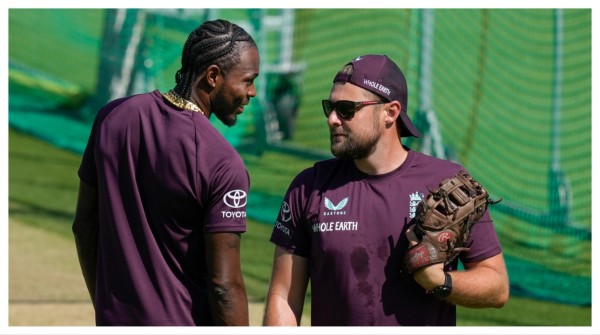 Jofra Archer with head coach Brendon McCullum during a practice session in London on July 9.