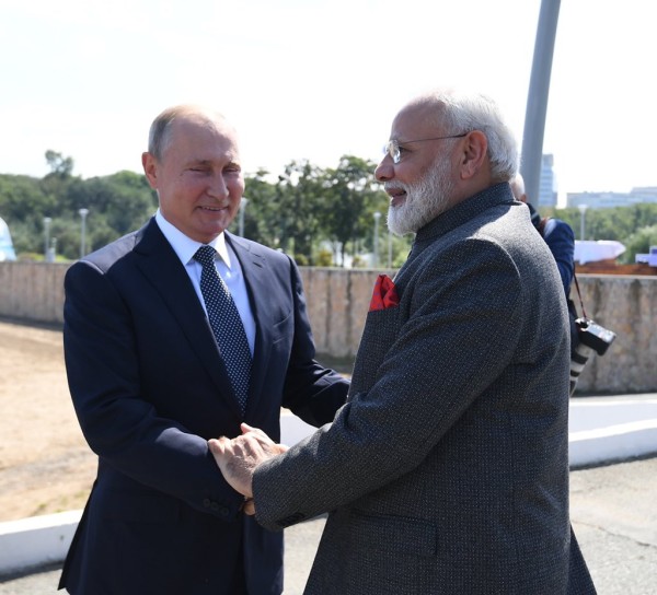 Russia President Vladimr Putin and PM Narendra Modi (File Photo)
