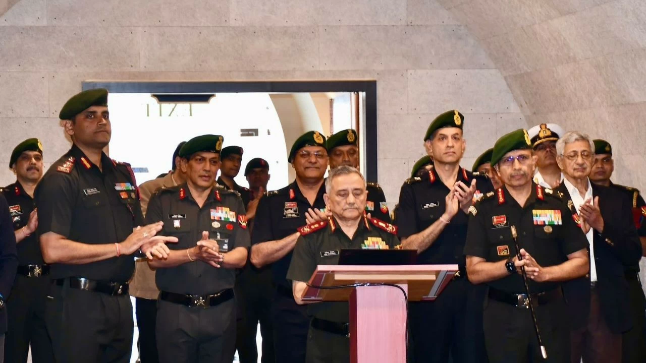 CDS General Anil Chauhan addressing the Vijay Diwas commemorations at Kolkata’s Maidan
