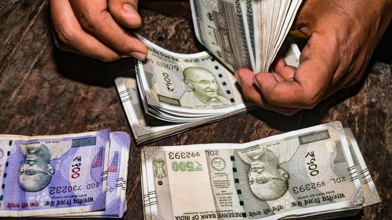 The Lokayukta staff conducted raids at various places including Dharwad, Shivamogga, Mandya, Chikkamagaluru and Bengaluru. (Representational photo | Getty Images)