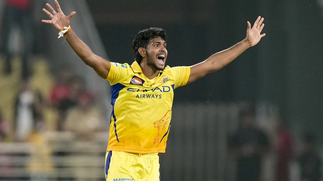 KKR signed Matheesha Pathirana for Rs 18 crore at IPL 2026 auction.