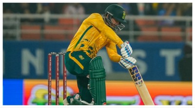 Quinton de Kock plays a shot during the second T20I between India and South Africa in New Chandigarh on Dec. 11.
