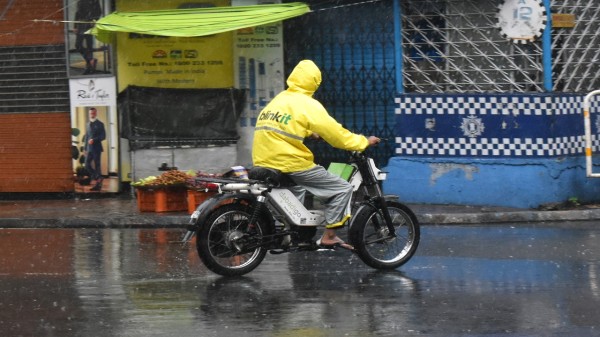 The mobile app platform Blinkit had earlier this year expanded its services to include ready-to-eat food deliveries. (Sudipta Das/NurPhoto via Getty Images)