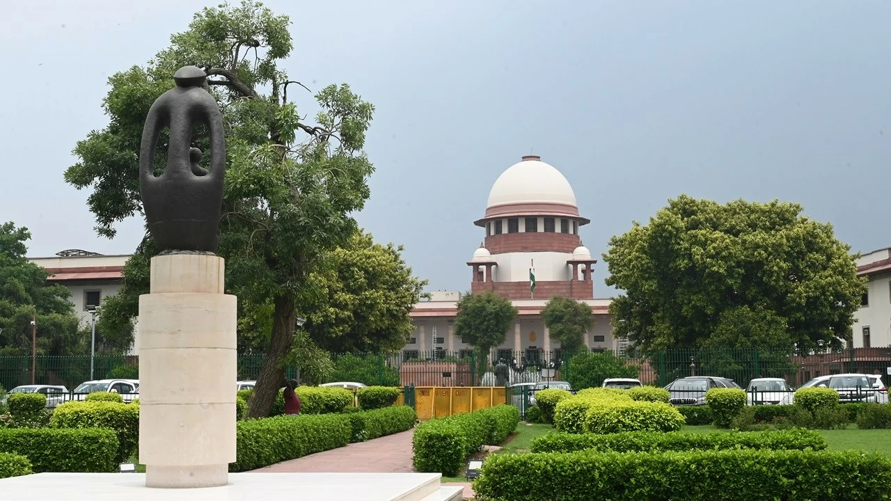 Criticising the petition as “luxury litigation", the Supreme Court dismissed it. (Sonu Mehta/HT via Getty Images)