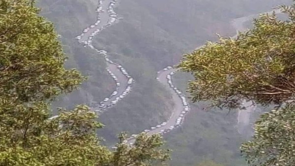 Traffic_congestion_in_hills