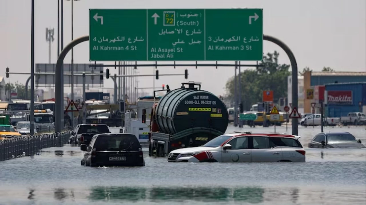 Dubai roads flooded after heavy rainfall on December 18 and 19. (Photo: Reuters)