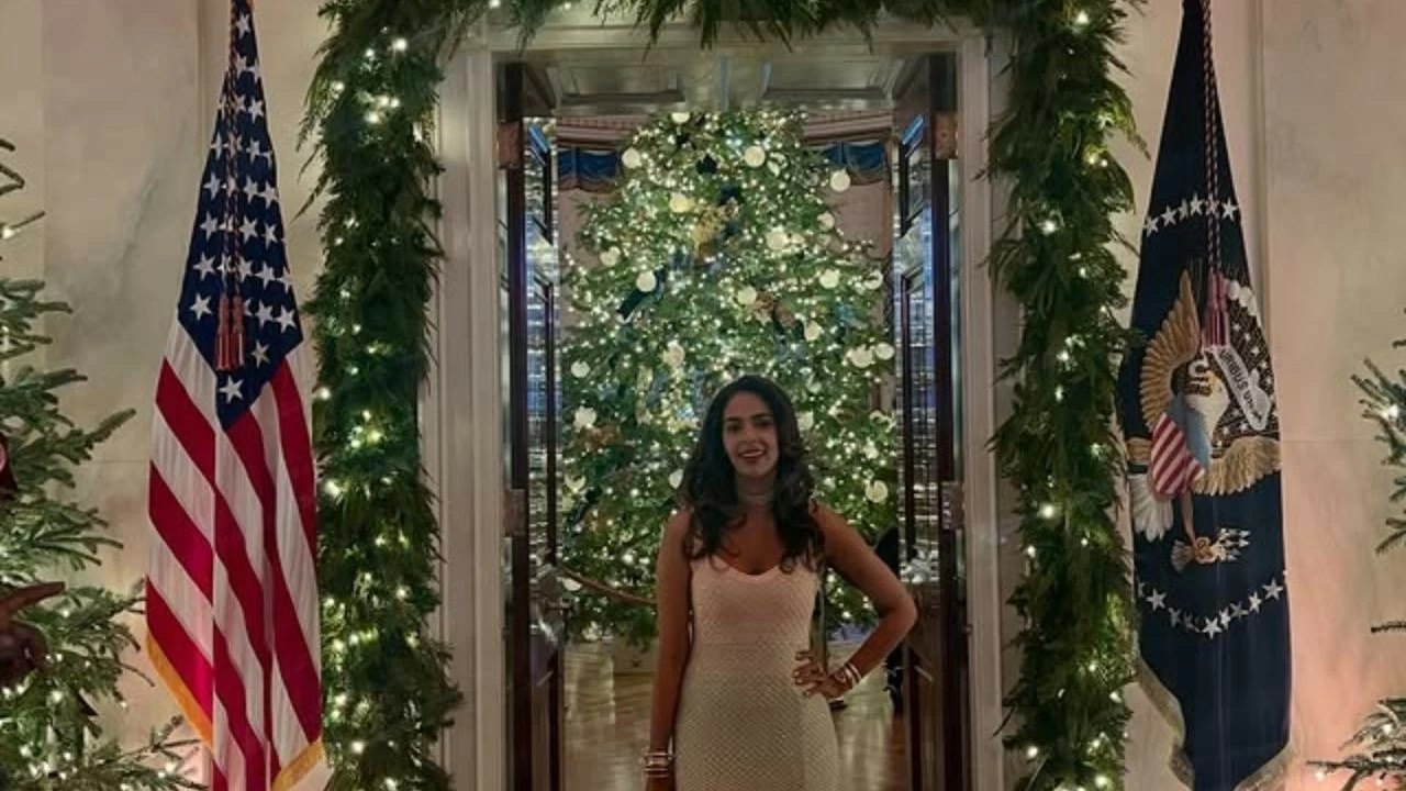 She called the invite "completely surreal" and posted pics posing at the entrance.