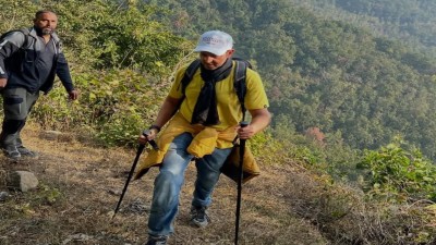 Hrithik_Roshan's_trekking_in_Dehradun