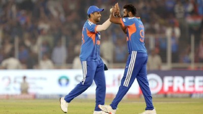 India clinched T20I series against South Africa.