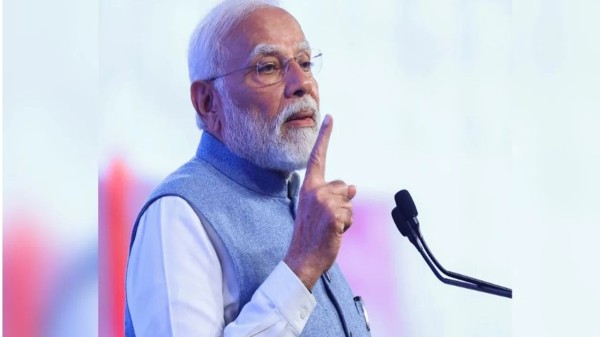 PM Modi was forced to cut short his stay in Nadia due to bad weather and had to return to Kolkata.